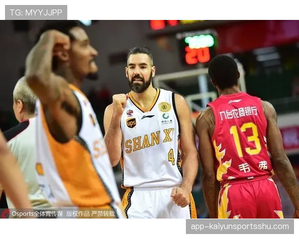 斯科拉无球策应改变进攻节奏，内线效率持续领跑