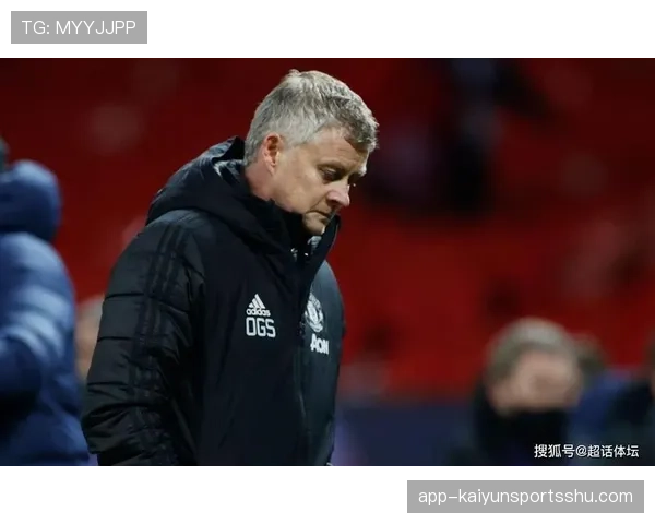 曼联“伪复兴”现象持续，近期表现改善但本质问题仍未解决，对赛季竞争力带来考验